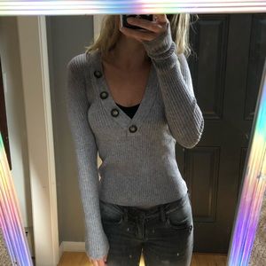 Forever 21 size small sweater NWT!!